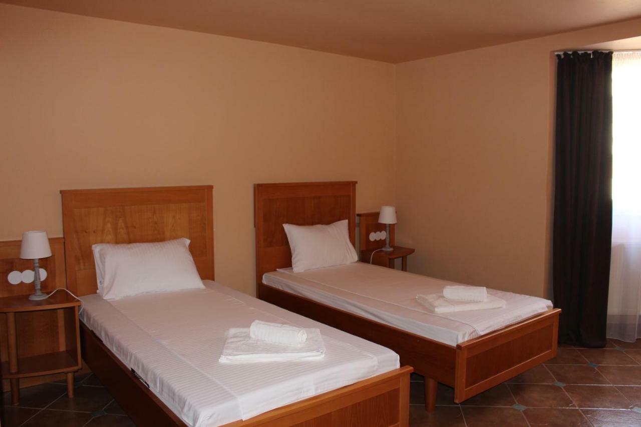 Rooms Cristian Deva Ngoại thất bức ảnh